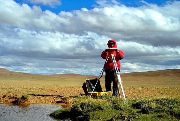 野外地质测绘 | 高性能便携式服务器定制中心 深度定制科技(成都)有限